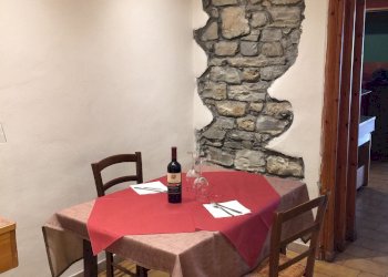 Locale Commerciale Via Campodolio 546 Serramazzoni Modena, Serramazzoni - foto 2