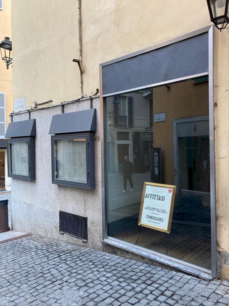 Commercial Premises Via Sant'Agostino 26b, Mondovì - photo 2