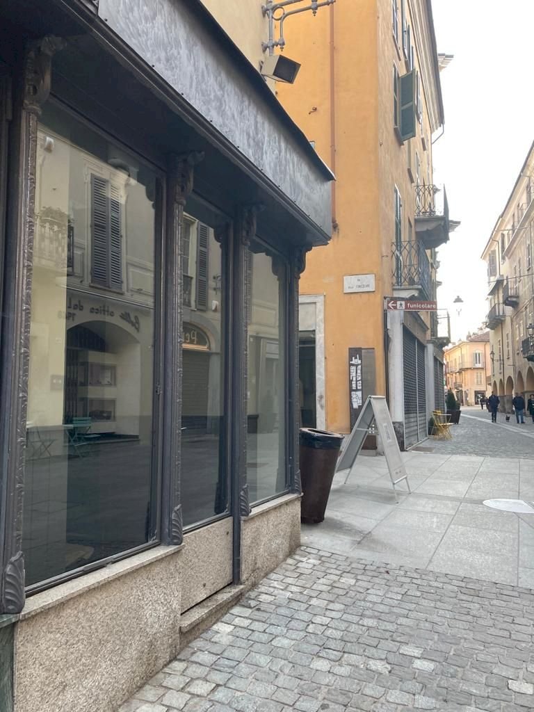 Commercial Premises Via Sant'Agostino 26b, Mondovì - photo 3
