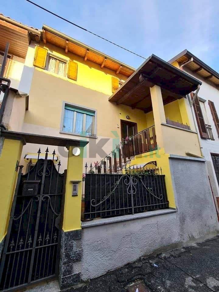 Casa indipendente Via Delle Scuole, 25, Gassino Torinese - foto 1