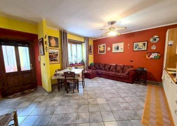 Casa indipendente Via Delle Scuole, 25, Gassino Torinese - foto 3