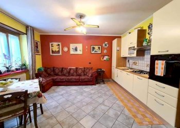 Casa indipendente Via Delle Scuole, 25, Gassino Torinese - foto 4