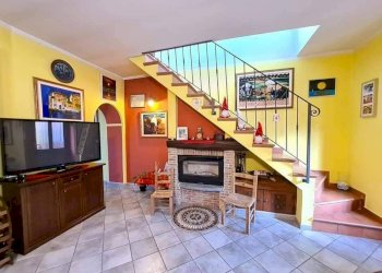 Casa indipendente Via Delle Scuole, 25, Gassino Torinese - foto 5