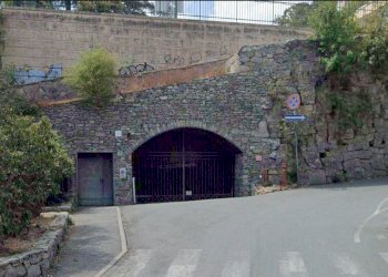 Box Via Cesare Corte, 6, Genova (zona Castelletto) - foto 1
