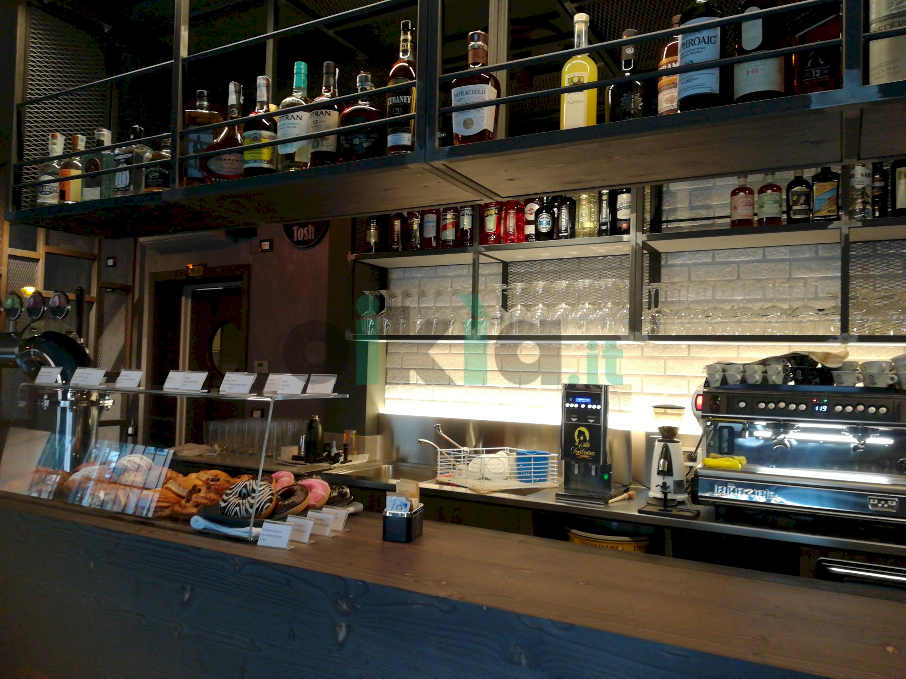 Pub - Enoteca - Wine Bar Castellucchio - foto 2