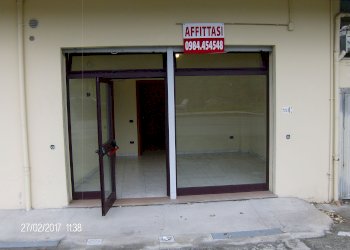 Locale Commerciale via Palermo 39/C, frazione Andreotta, Castrolibero - foto 2