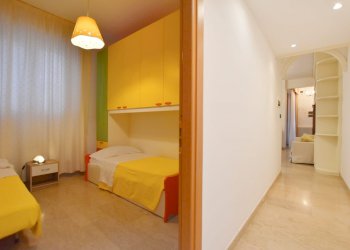 Three-room apartment Santorre di Santarosa 6, Savona - photo 1