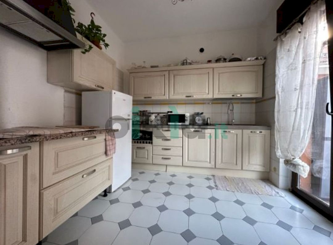 Four-room apartment Via Bruno buozzi 8 Tortona, Tortona - photo 2