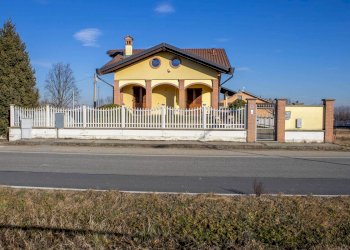 Villa Via Trieste 177, Bosconero - photo 3