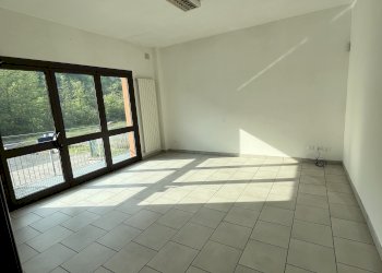 Locale Commerciale Via nazionale nord 2, frazione Lagaro, Castiglione dei Pepoli - foto 11