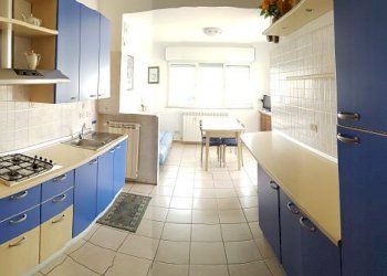 Quadrilocale Piazza Sant'Antonio 17052 Borghetto Santo Spirito (Savona), Borghetto Santo Spirito - foto 1