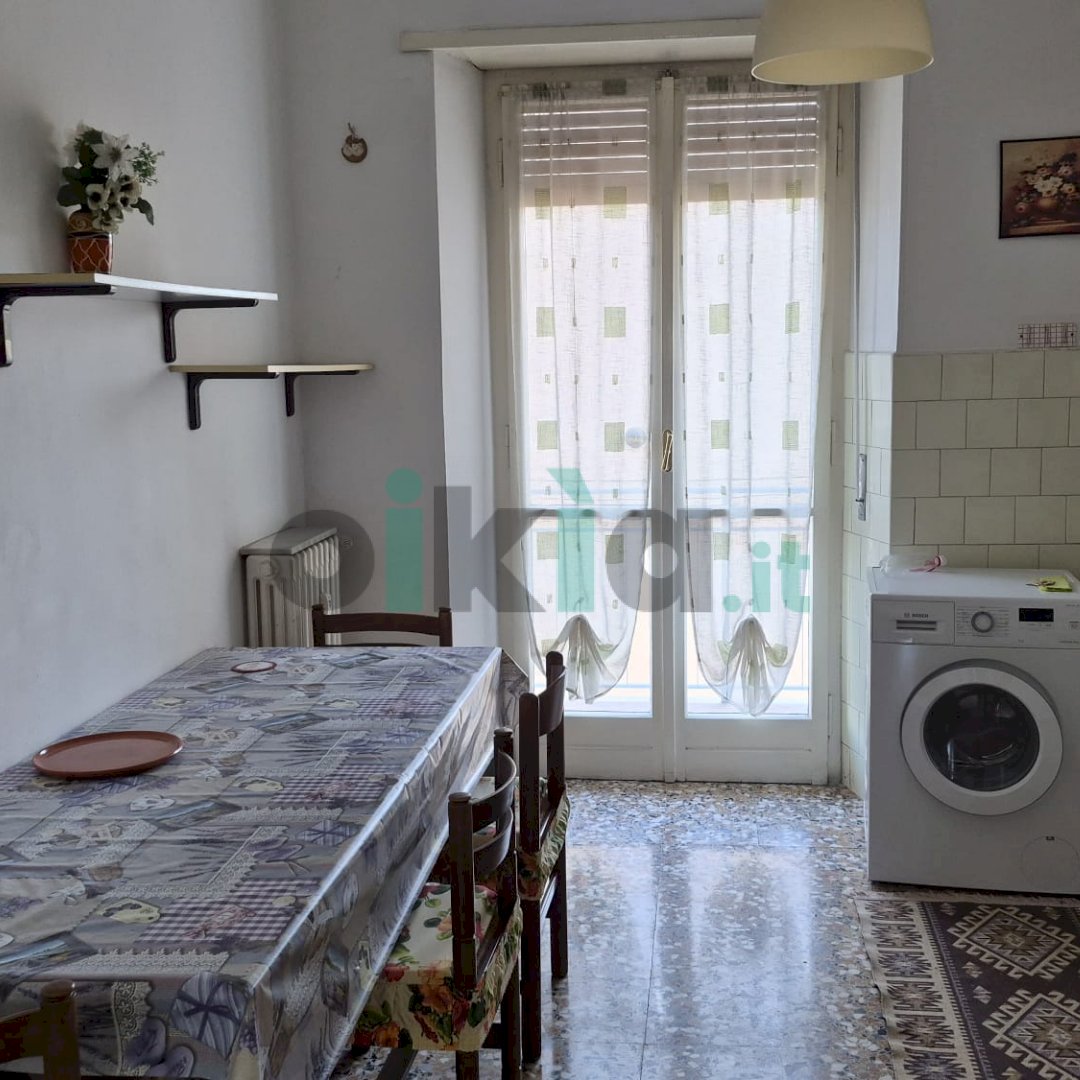 Three-room apartment piazza la Marmora 7, Ivrea - photo 2