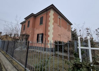 Semi-detached Villa Frugarolo via Nazario Sauro 3, Alessandria - photo 1