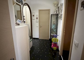 Quadrilocale Via Tortona 7, Genova (zona Marassi) - foto 5