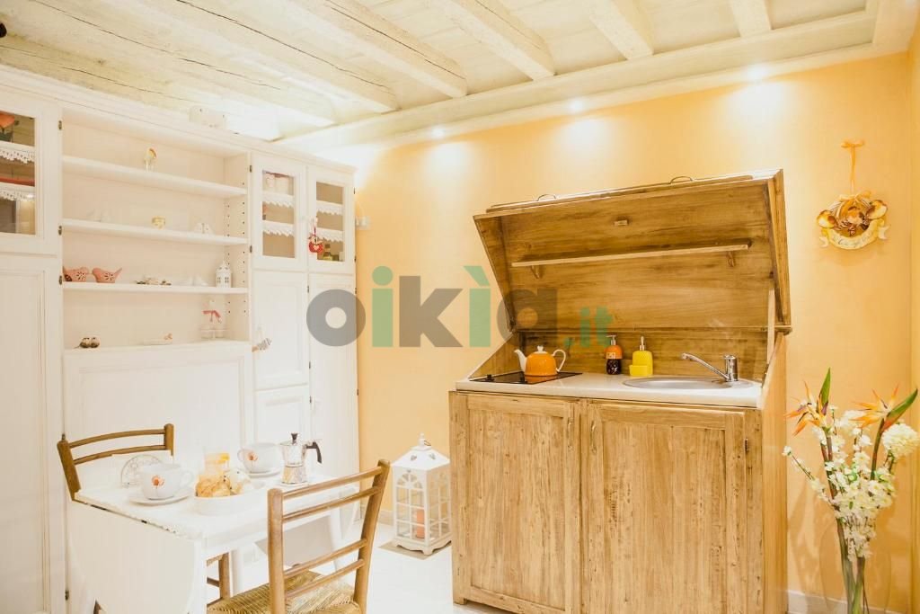 One-room apartment Via Roma , Lucca (neighborhood Centro Storico) - photo 1