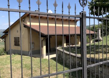 Two-room apartment Via Castagnola 20, hamlet Vesale, Sestola - photo 1