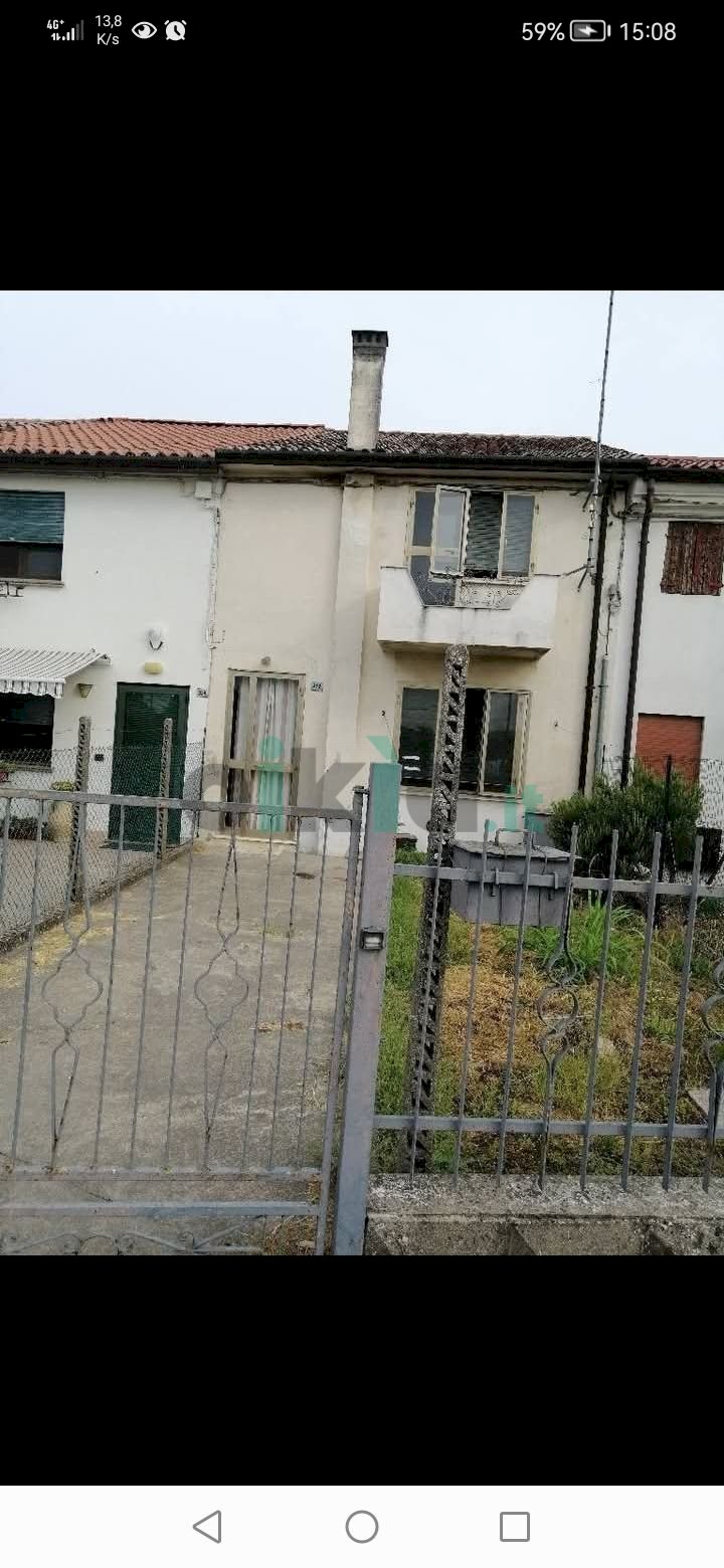 Porzione di casa Via Kennedy 322 , Costa di Rovigo - foto 1