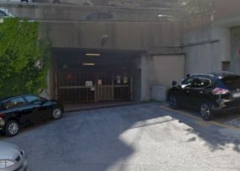 Box Via Luoghi Santi, Genova (zona Borgoratti) - foto 2