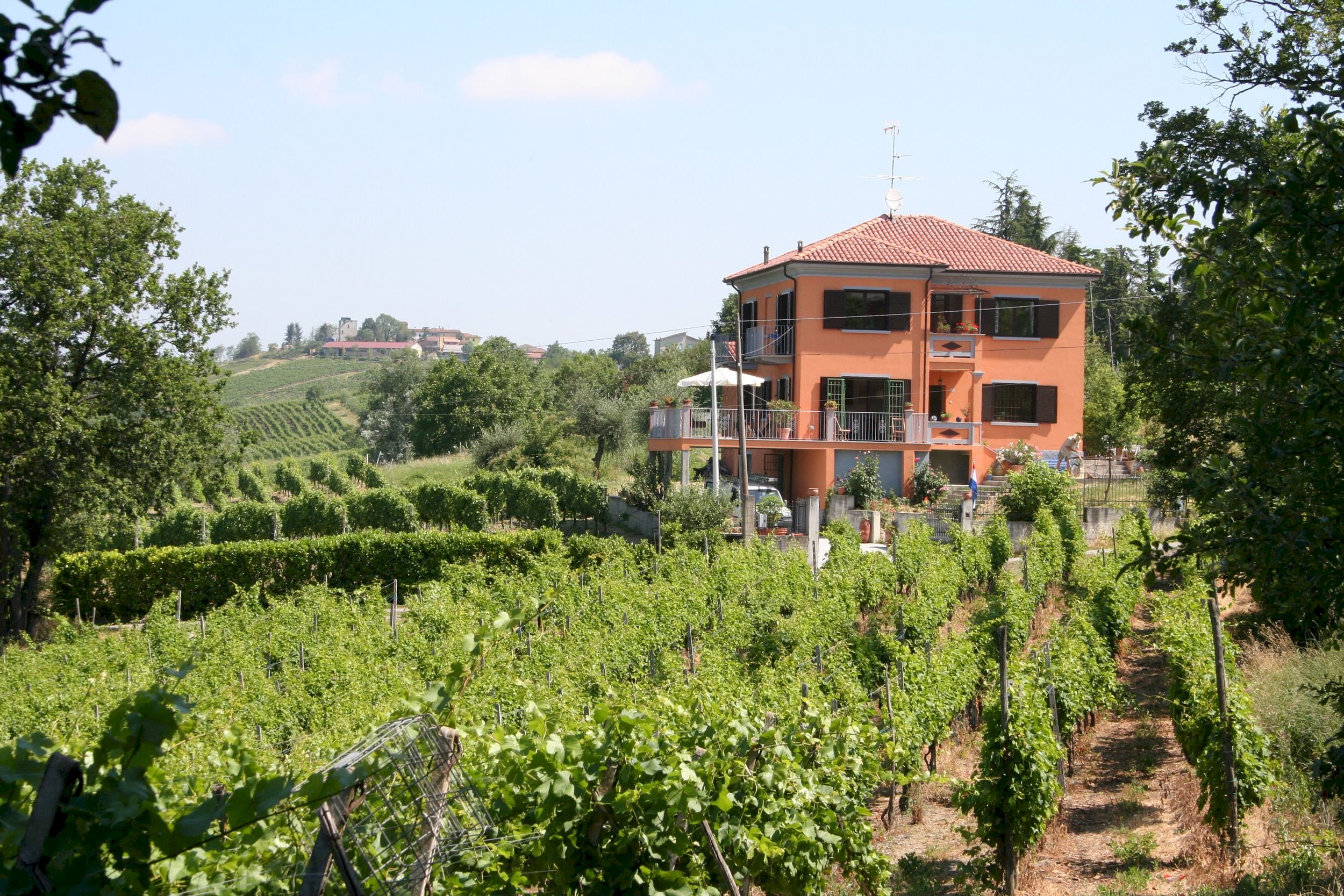 Three-family Villa Frazione Spagna 9, hamlet Francia, Montecalvo Versiggia - photo 1
