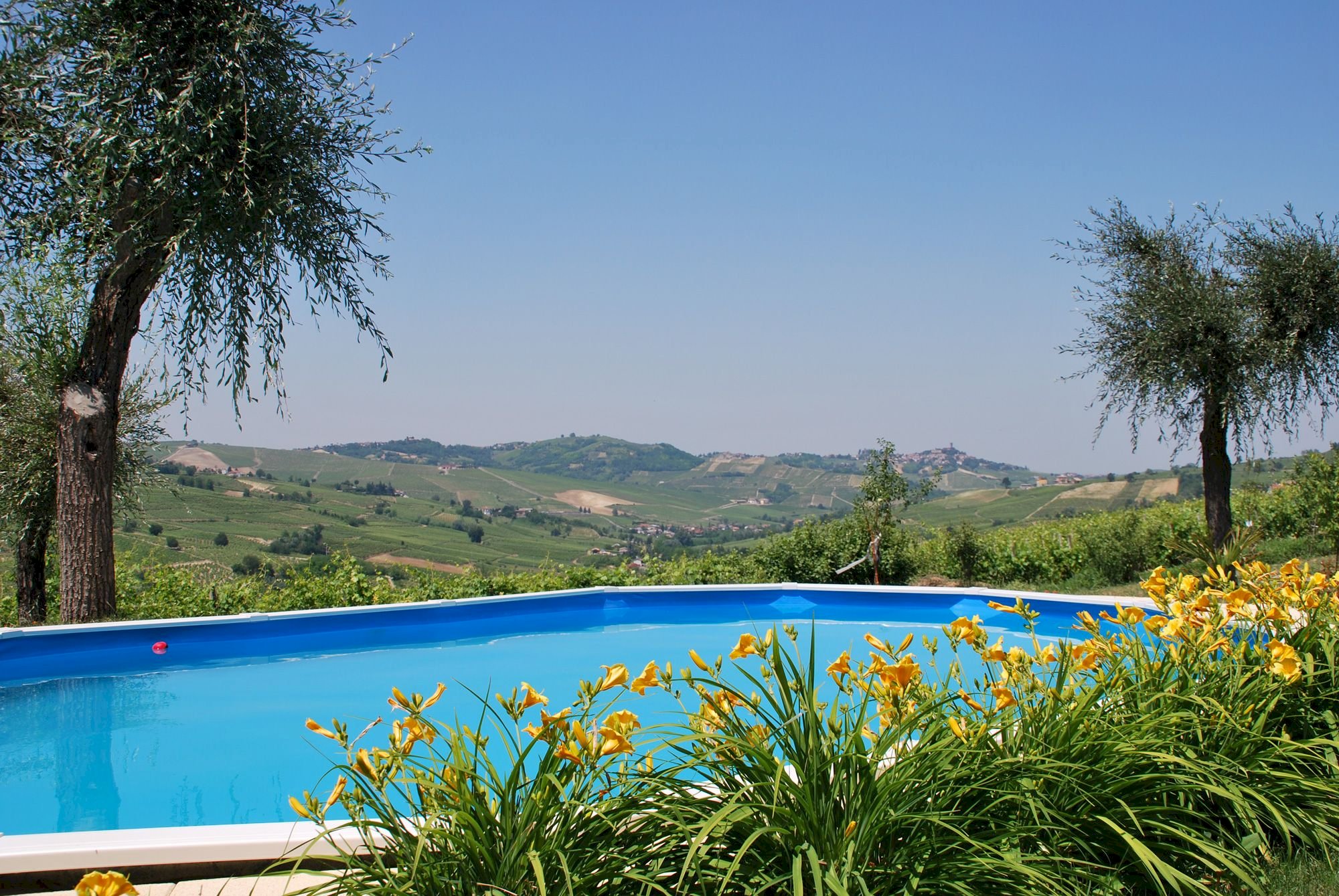 Three-family Villa Frazione Spagna 9, hamlet Francia, Montecalvo Versiggia - photo 2